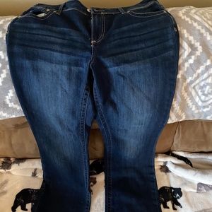 Maurices size 14 bootcut jeans